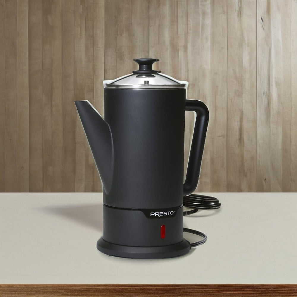 Presto handle and spout close-up showing stay-cool grip and precise pouring benefit