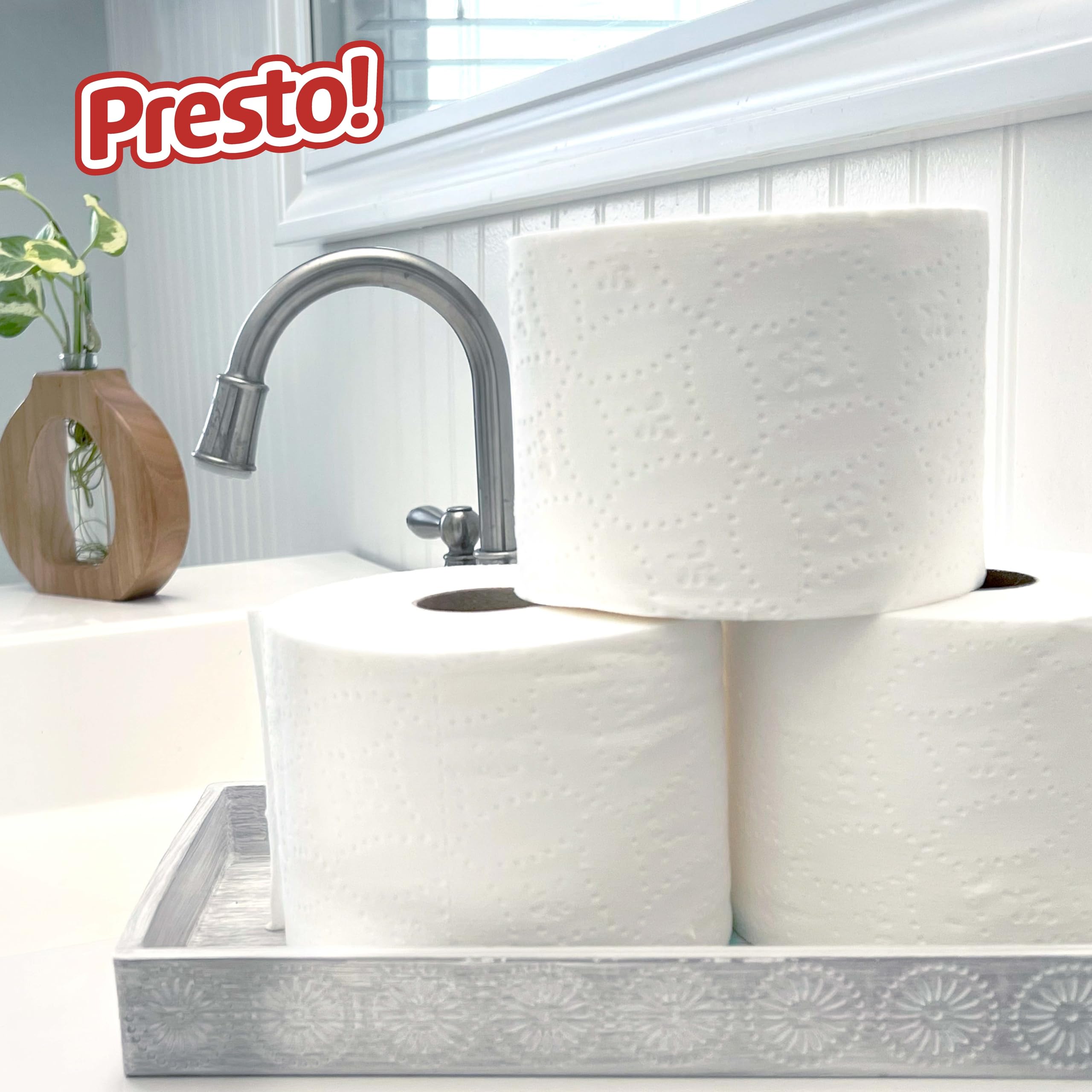 Presto! mega rollo al lado de un rollo estándar para comparar tamaño