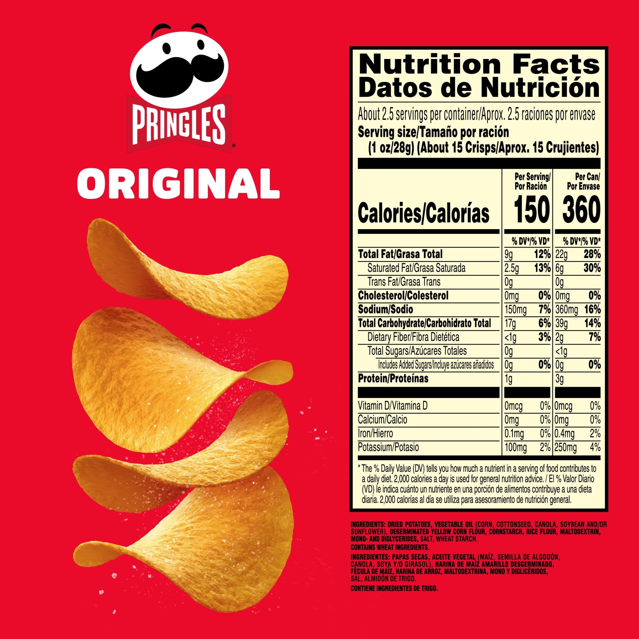 Pringles lata abierta con chips apilados listos para comer fácilmente