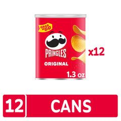 Pringles porción en mano ideal para snacks sobre la marcha