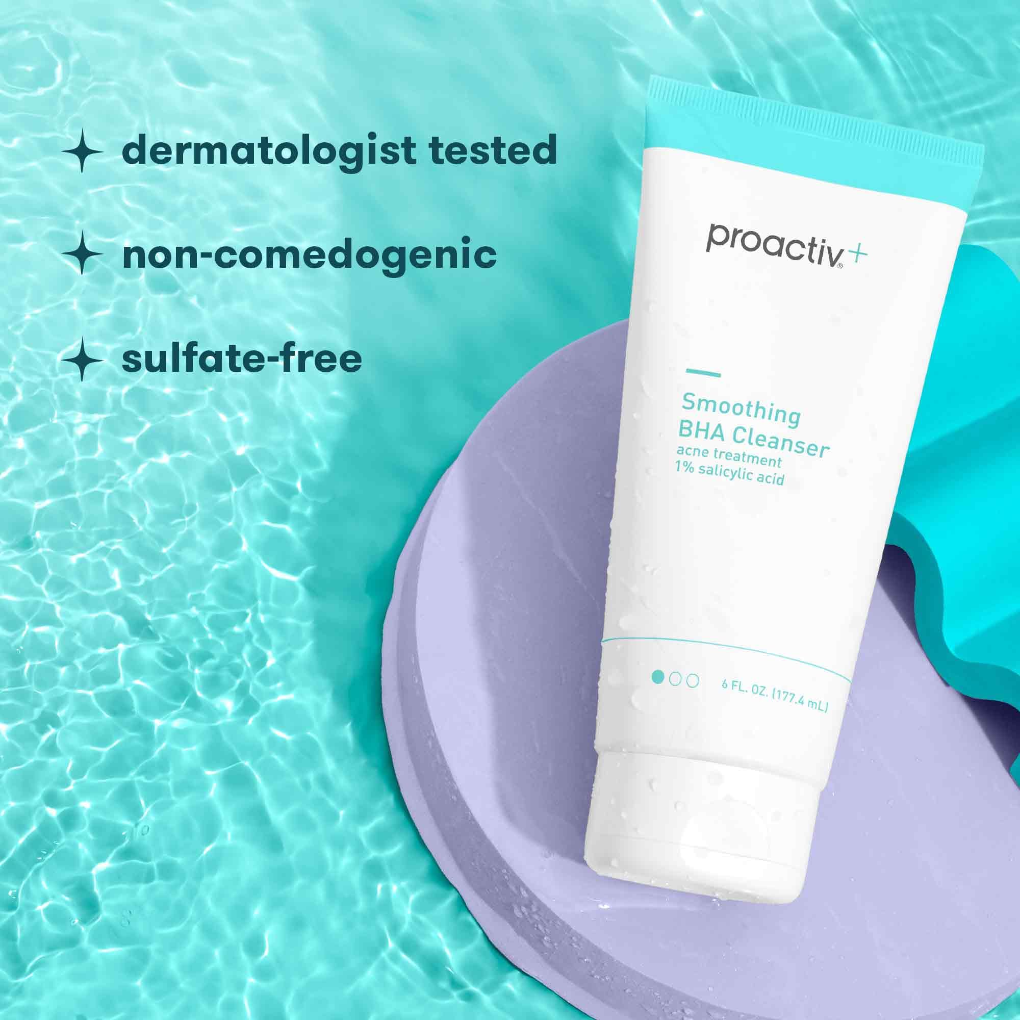 Proactiv comparación de tamaño 6 oz junto a una mano para visualizar volumen práctico