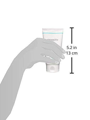 Proactiv en ambiente de baño indicando inclusión en rutina diaria de cuidado