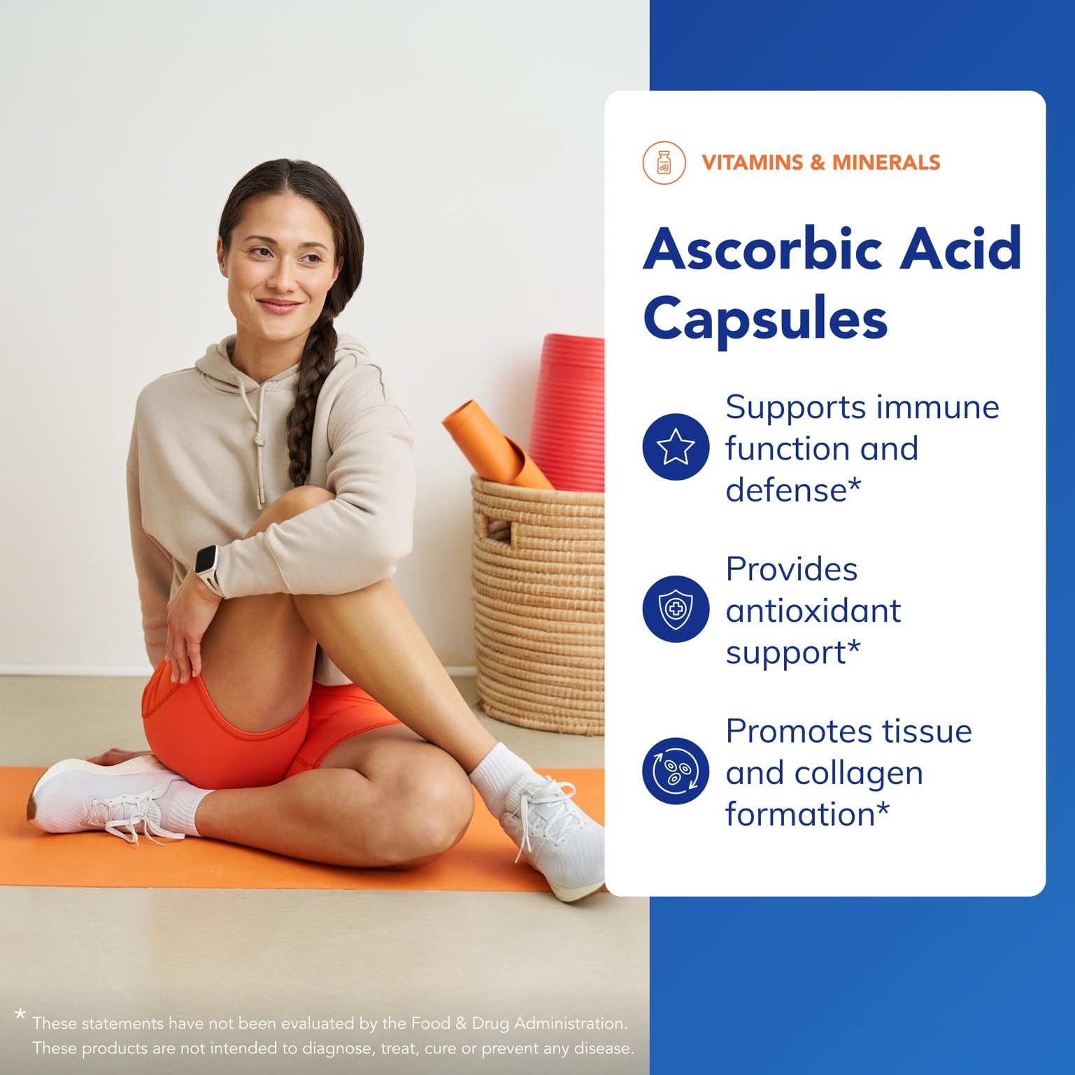 Pure Encapsulations cápsulas en la mano para comparar tamaño y facilitar la toma