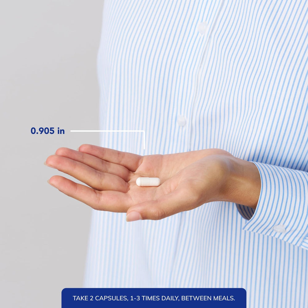 Pure Encapsulations cápsulas siendo tomadas en rutina matinal saludable