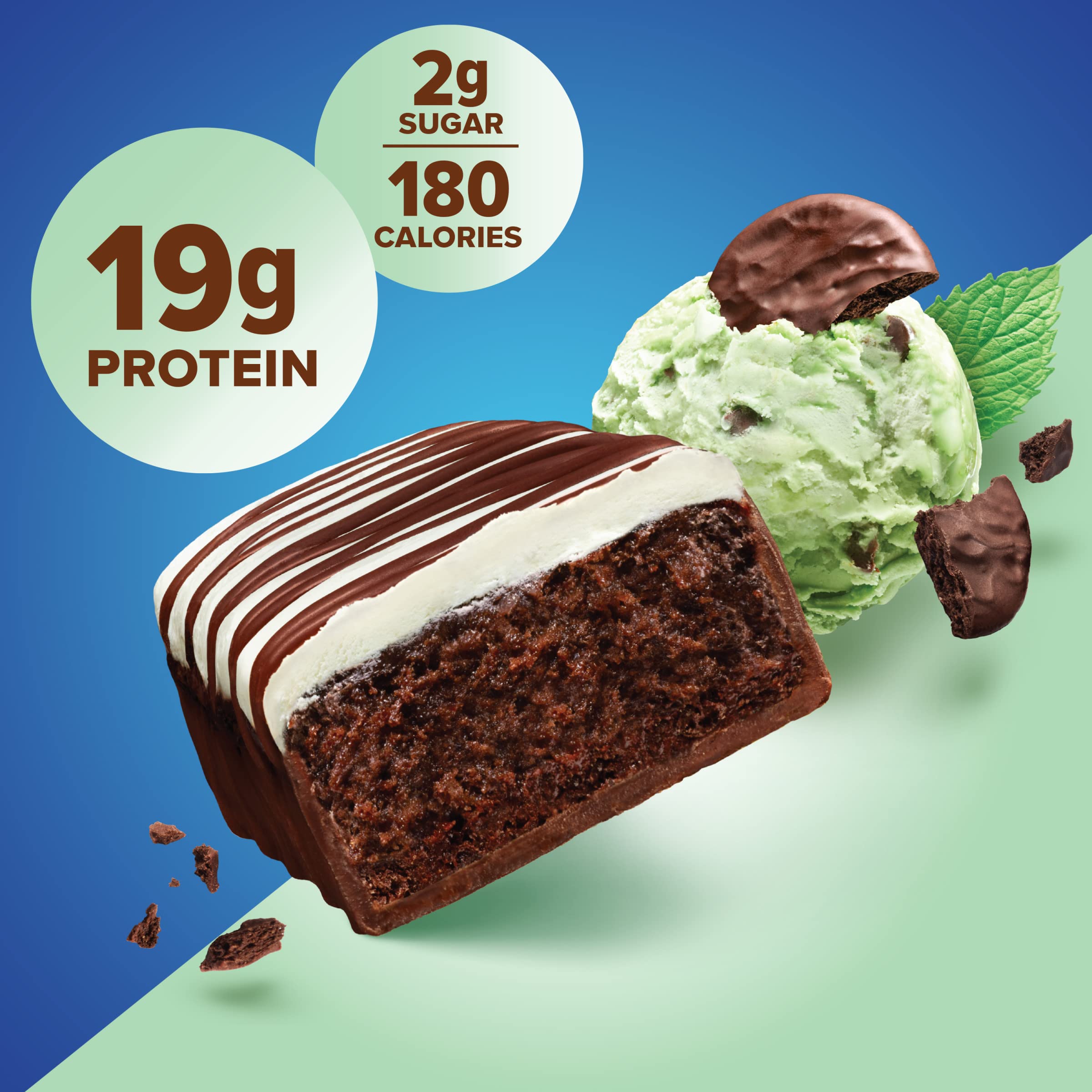 Pure Protein barra en mano para comparar tamaño y consumo rápido