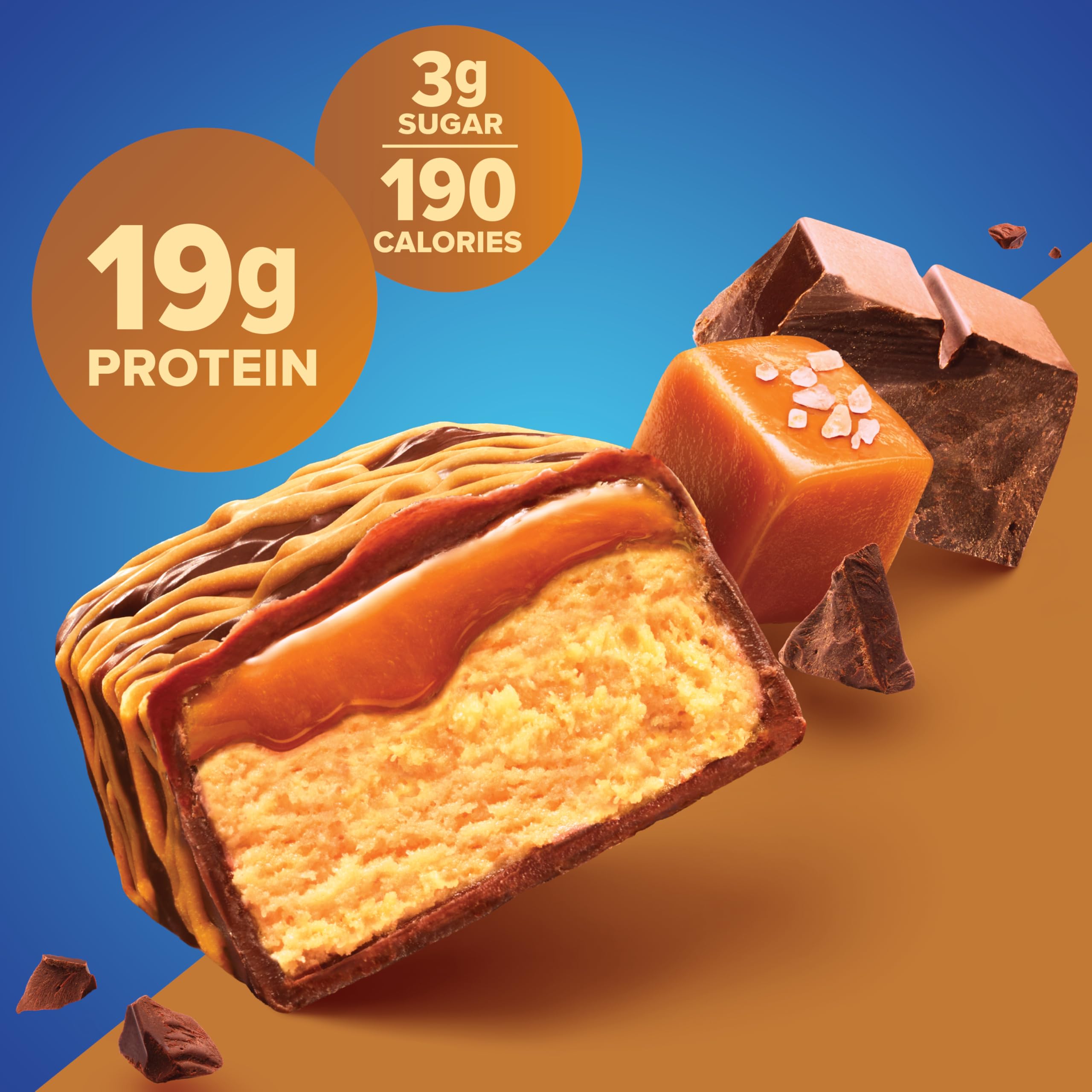 Pure Protein barra en mano junto a equipo de entrenamiento para energía postentreno