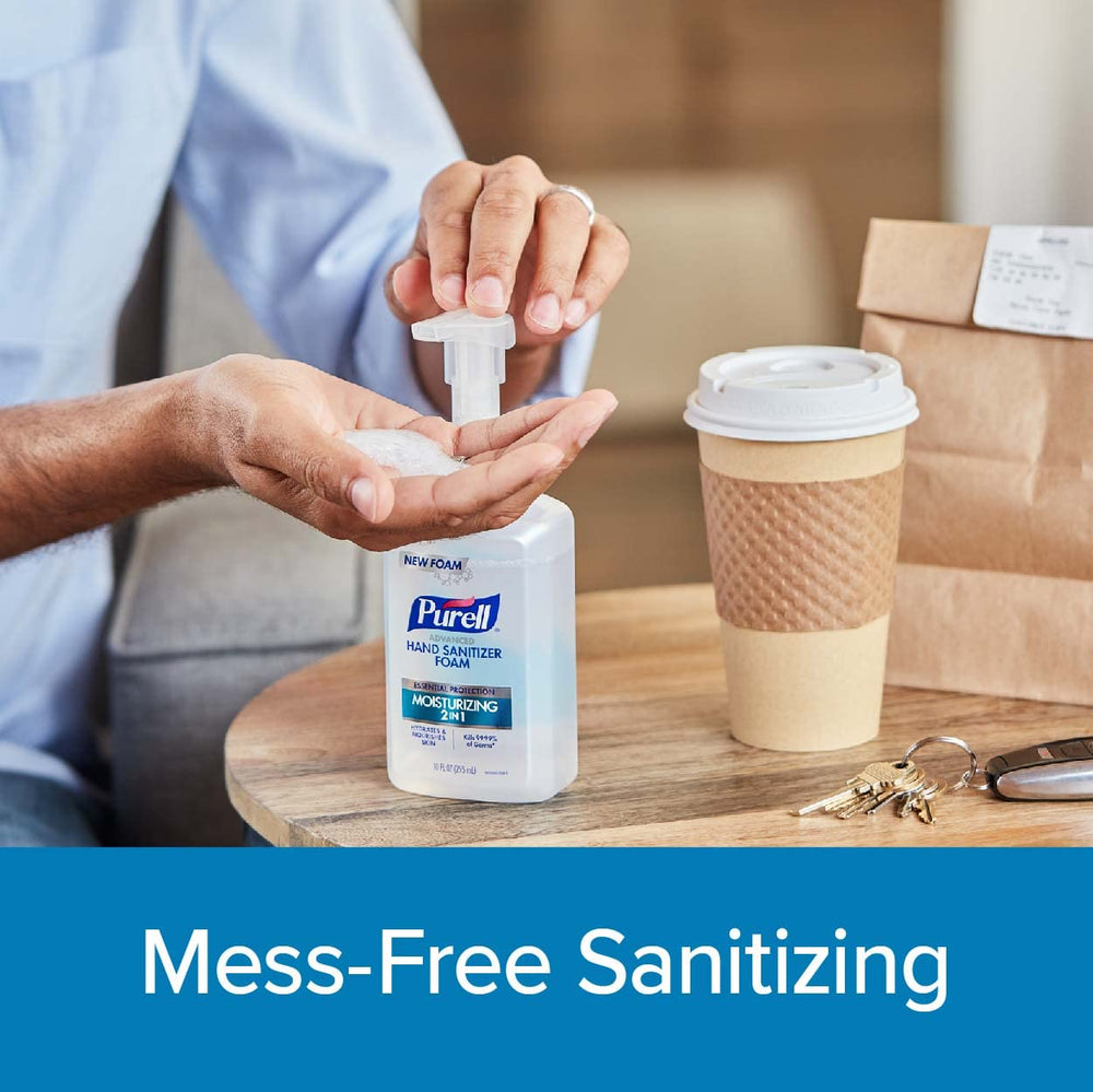 Purell envase 10 oz junto a objetos para mostrar tamaño práctico