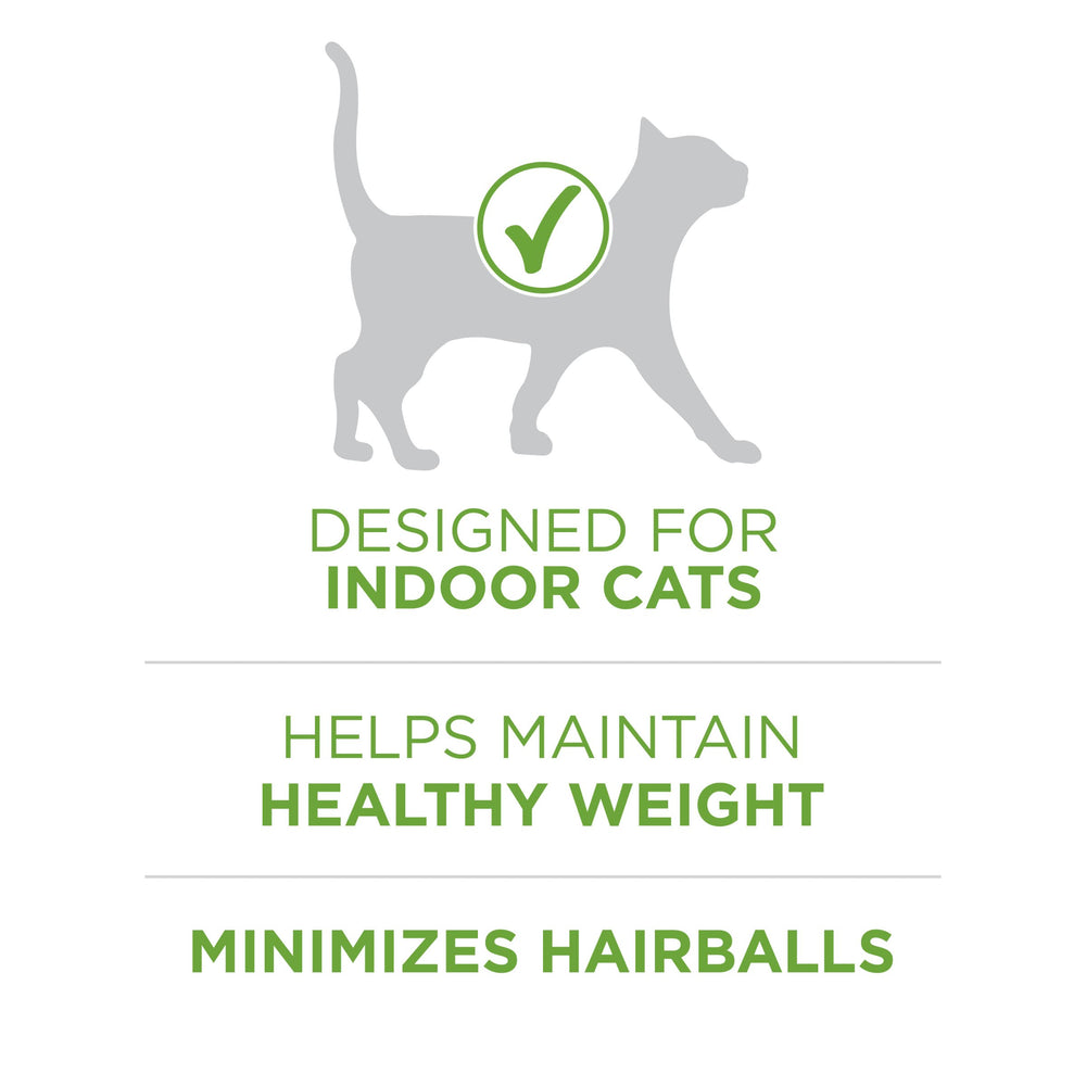 Purina ONE gato comiendo alimento crujiente que apoya masa muscular