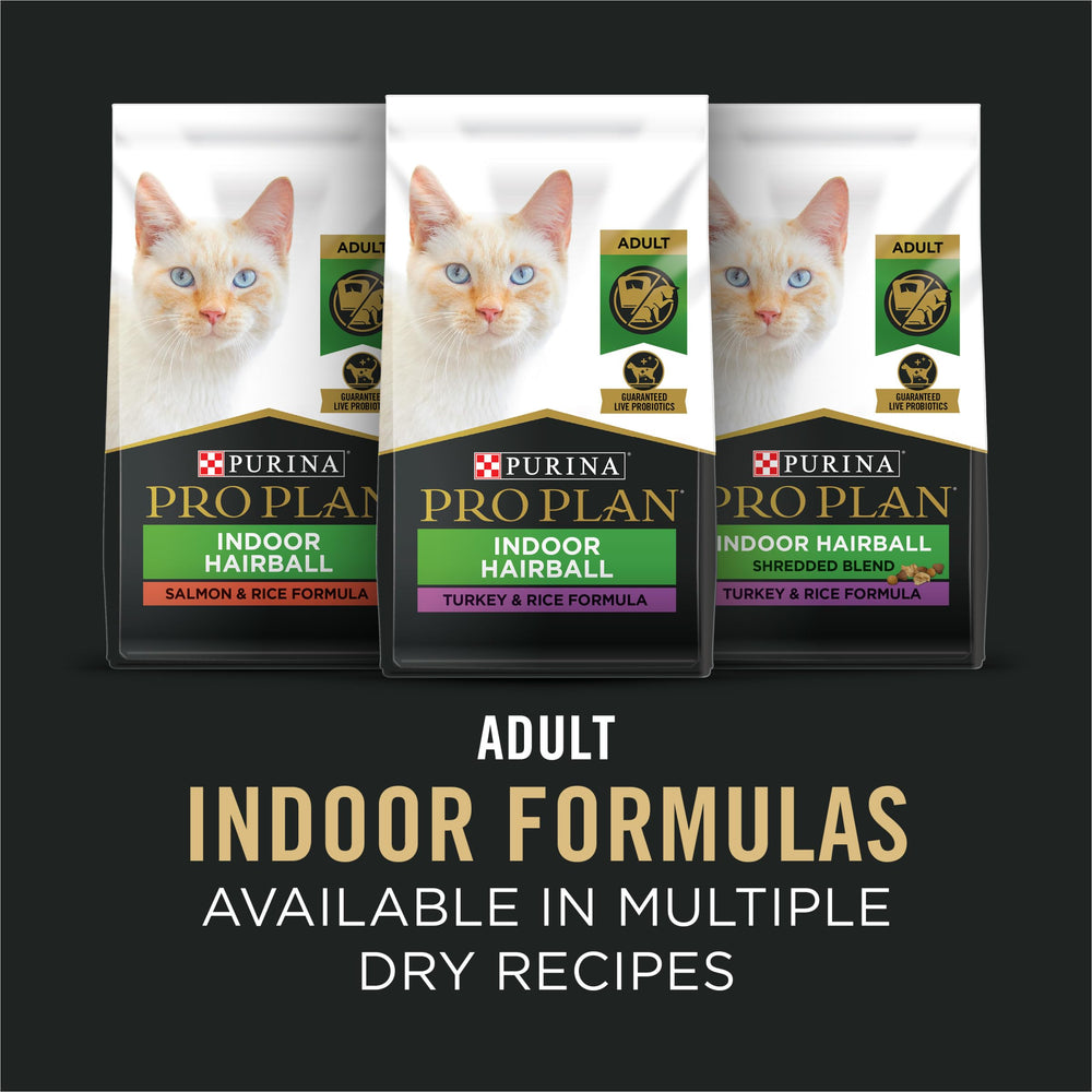 Purina Pro Plan comida servida en plato que mejora la hidratación felina