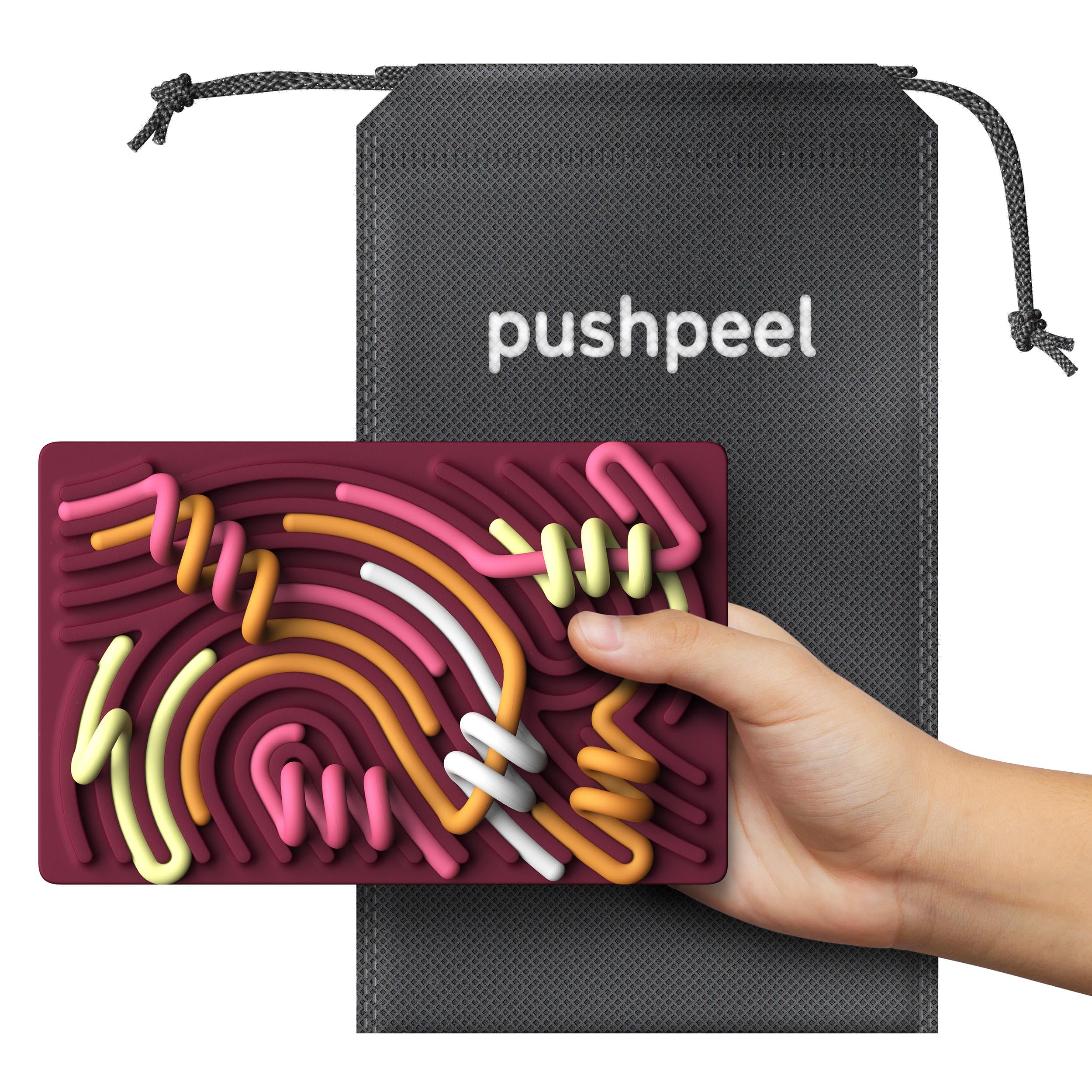 Pushpeel manos de adulto realizando ejercicios motrices finos para destreza