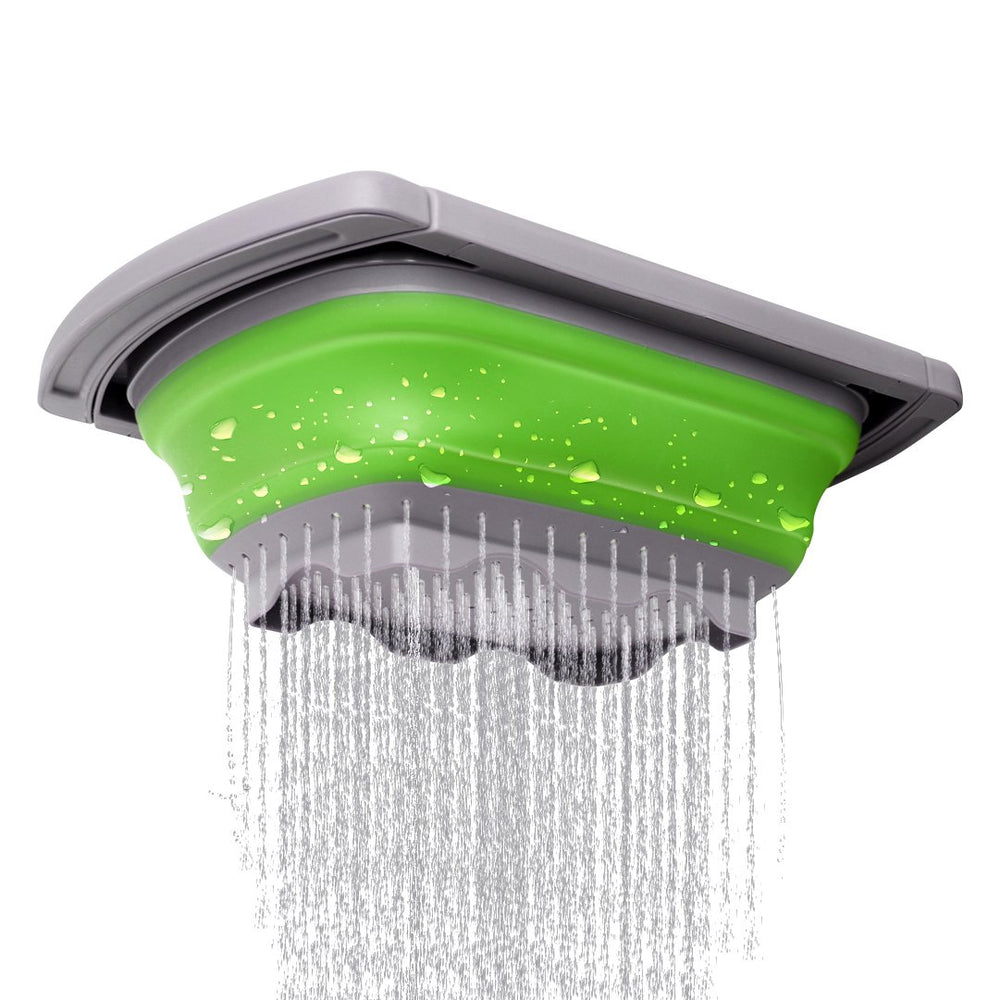 QiMH colador junto a utensilios para comparar tamaño práctico