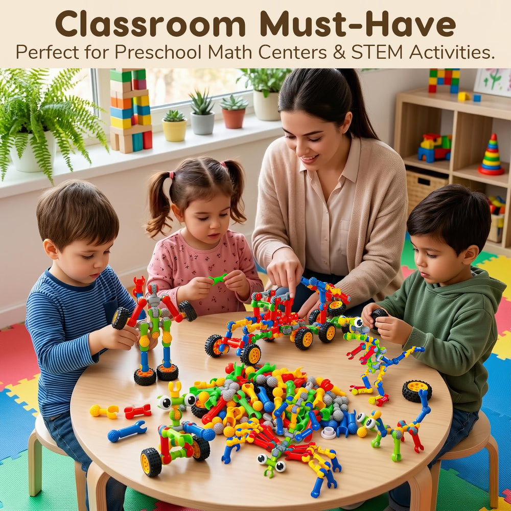 Qirptey niños usando set en clase, promueve trabajo cooperativo