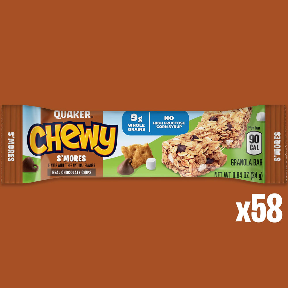 Quaker Chewy barra extendida enfocando textura masticable y trozos de chocolate