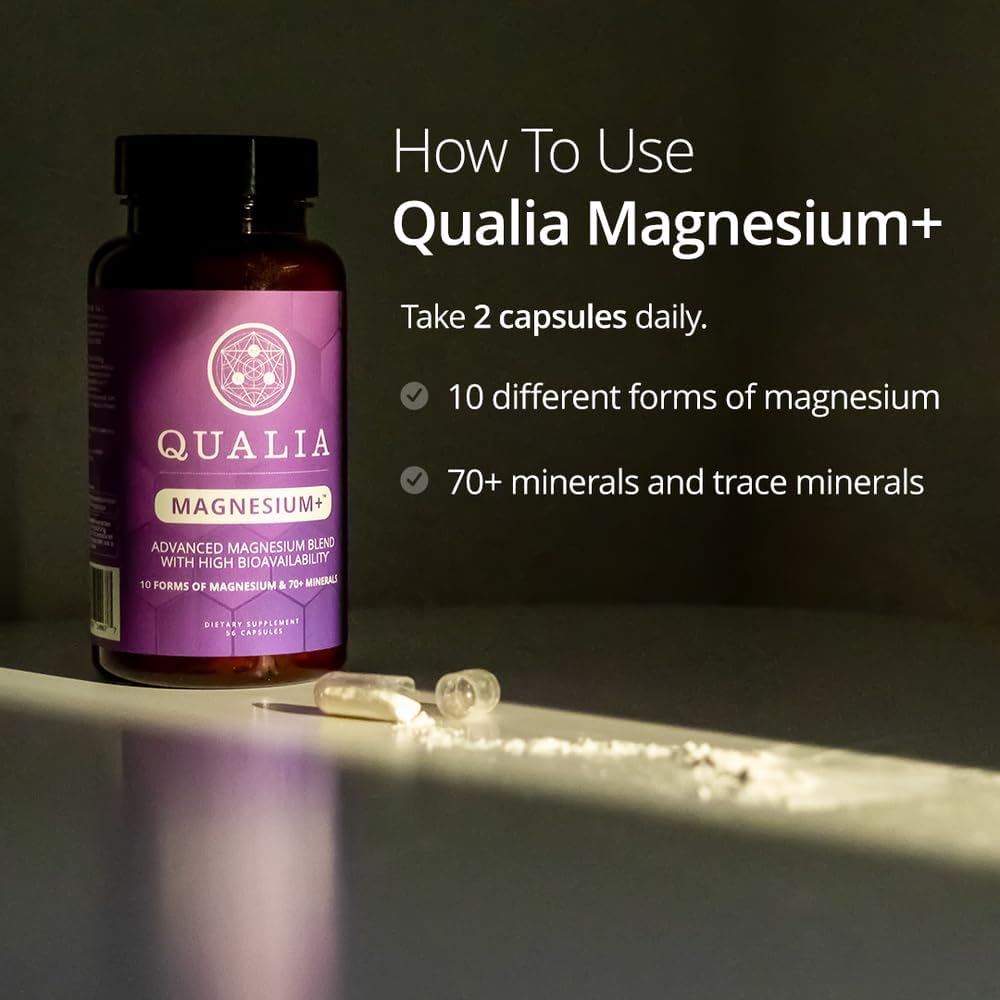 QUALIA LIFE SCIENCES frasco en mesita de noche sugiriendo uso para la noche