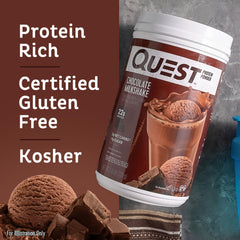 Measured scoop of Quest powder highlighting accurate 22g protein per serving