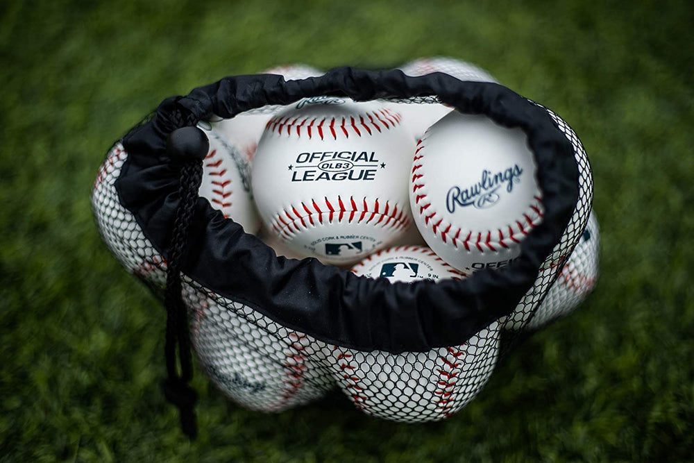 Rawlings pelotas en campo durante práctica, uso recreativo