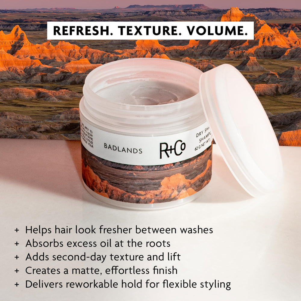 R+Co Badlands textura en primer plano revela pasta mate fácil de moldear
