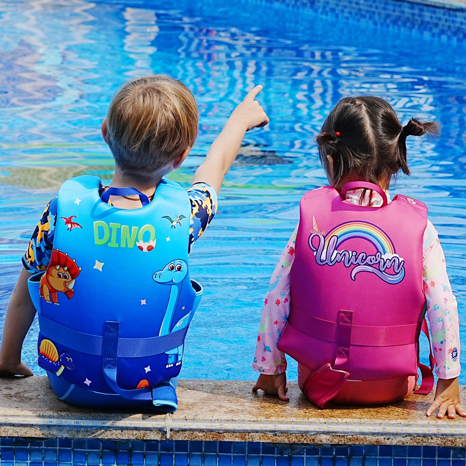 REALIKE chaleco en ambiente de playa ideal para actividades familiares