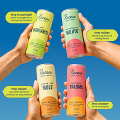 Recess mocktail servido con hielo y guarnición, presenta opción sin alcohol elegante
