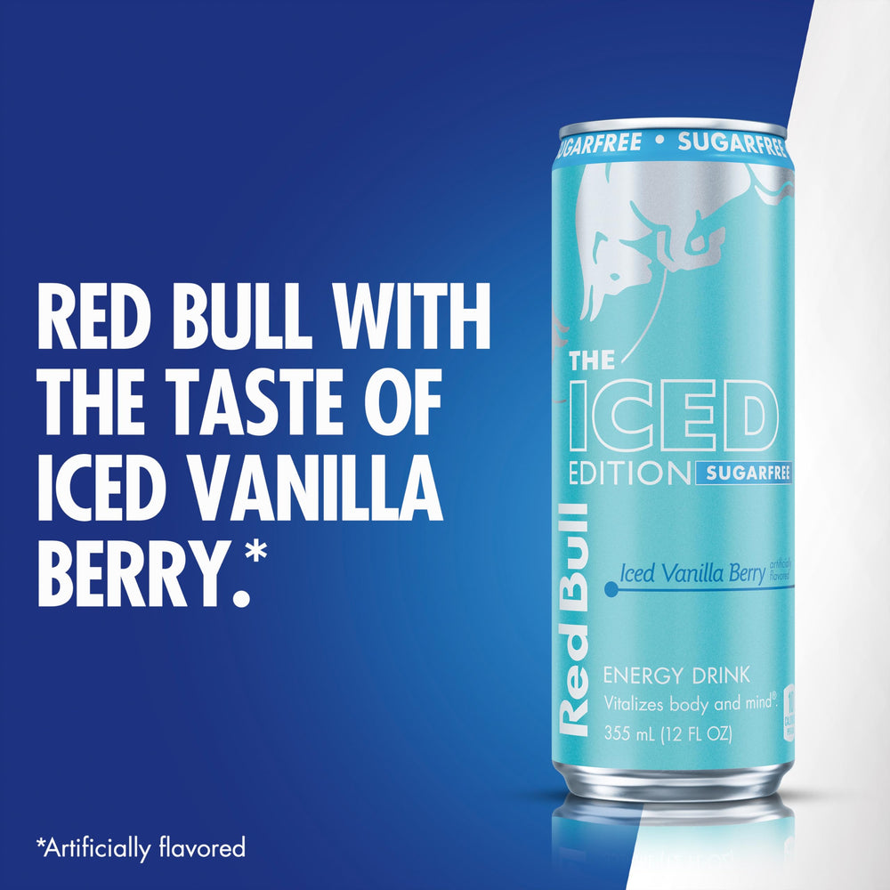 Red Bull Iced Vanilla Berry bebida junto a equipo de entrenamiento