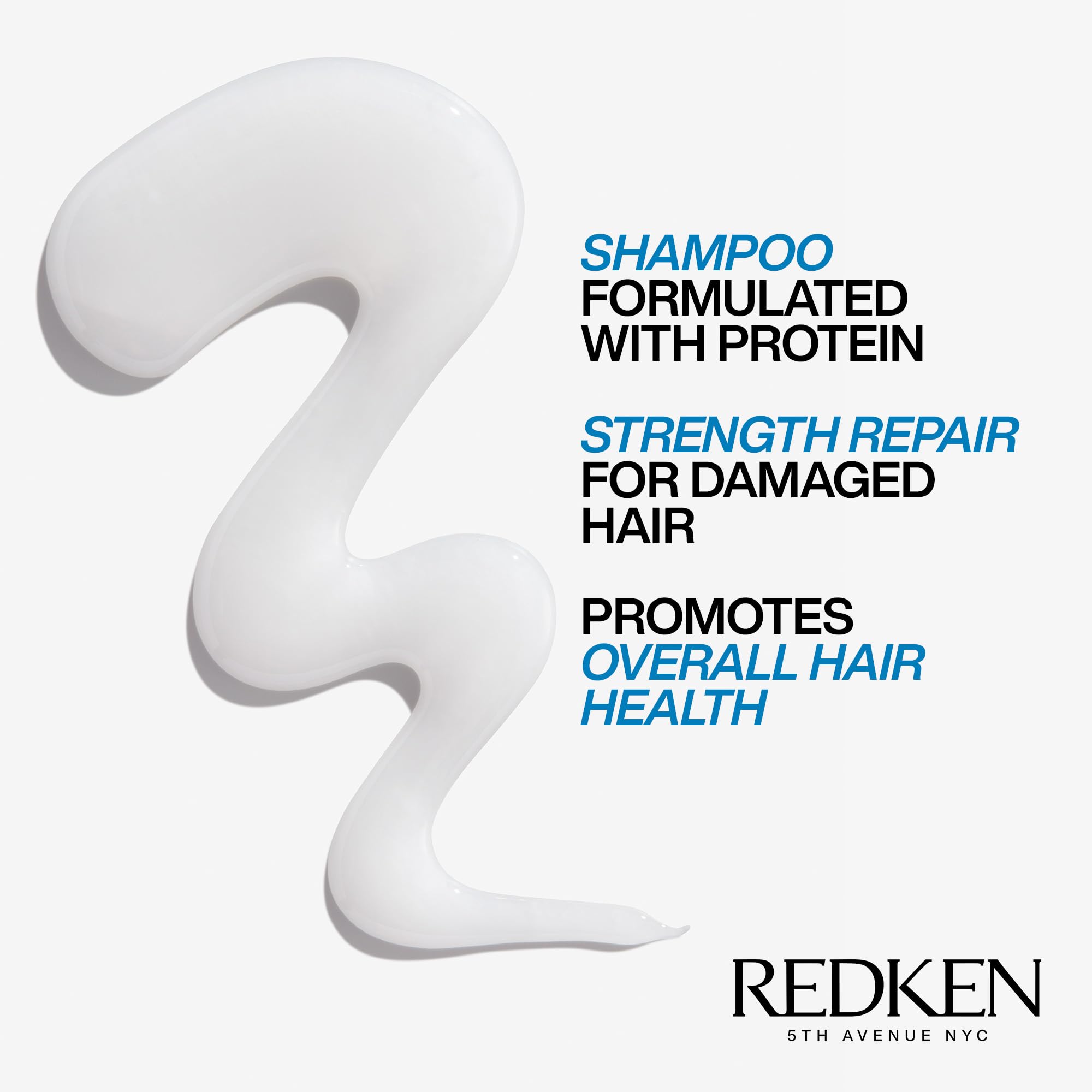 Redken Extreme en uso durante cepillado reduce la rotura y facilita peinado