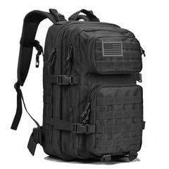 REEBOW GEAR mochila frontal mostrando capacidad y diseño resistente