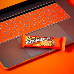 Reese's barra troceada sobre brownie para mayor textura y sabor