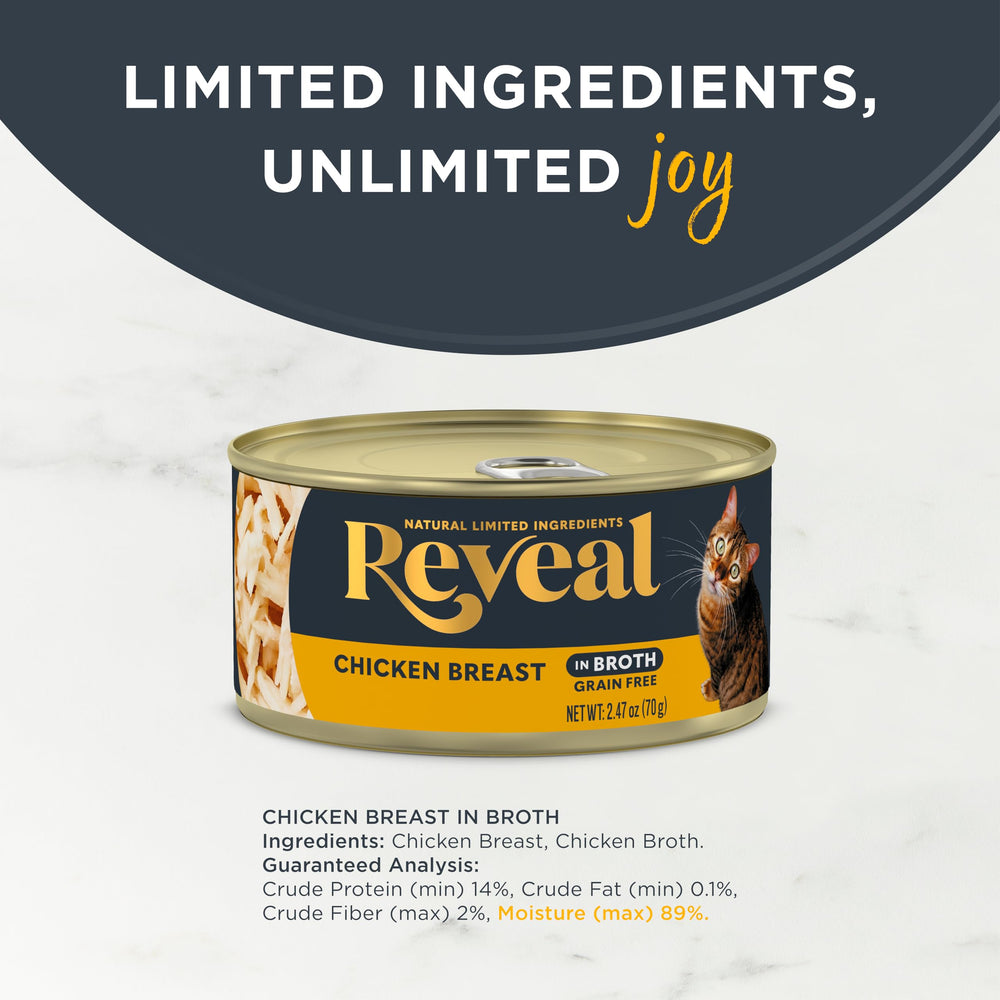 Reveal lata servida en plato para gato, muestra aspecto apetecible y facilidad de comer