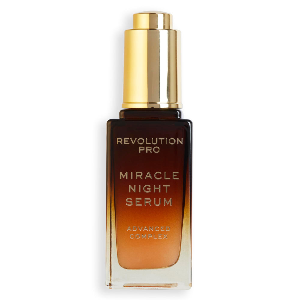 Revolution Beauty London producto en rutina nocturna mostrando uso junto a crema