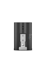 Ring batería junto a mano para mostrar tamaño compacto y portabilidad