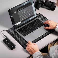 RØDE detalle del micrófono integrado con calidad broadcast y claridad sonora