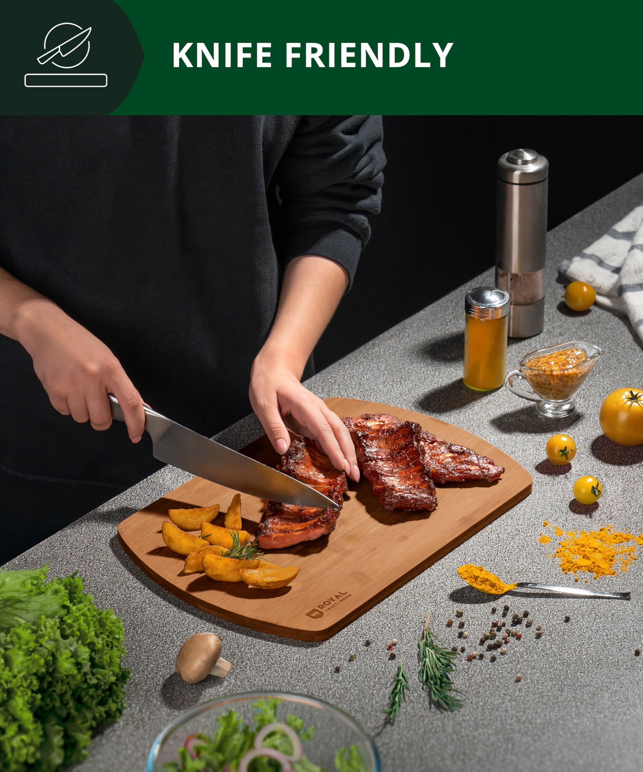 ROYAL CRAFT WOOD tabla en uso cortando verduras con transferencia fácil