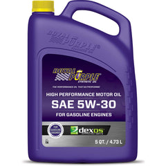 Royal Purple detalle del aceite mostrando textura y lubricación superior