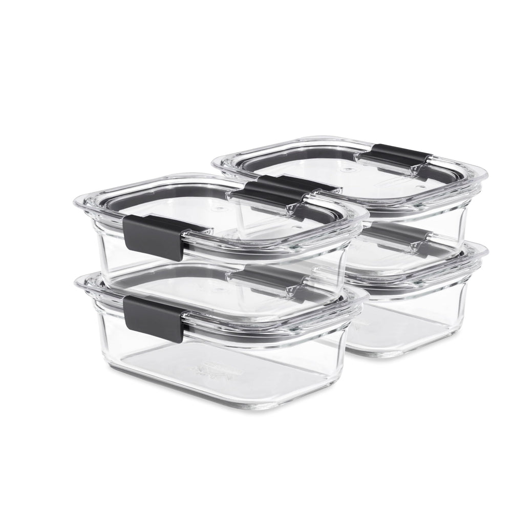 Rubbermaid Brilliance sobre mesa con comida listo para servir y presentación visible