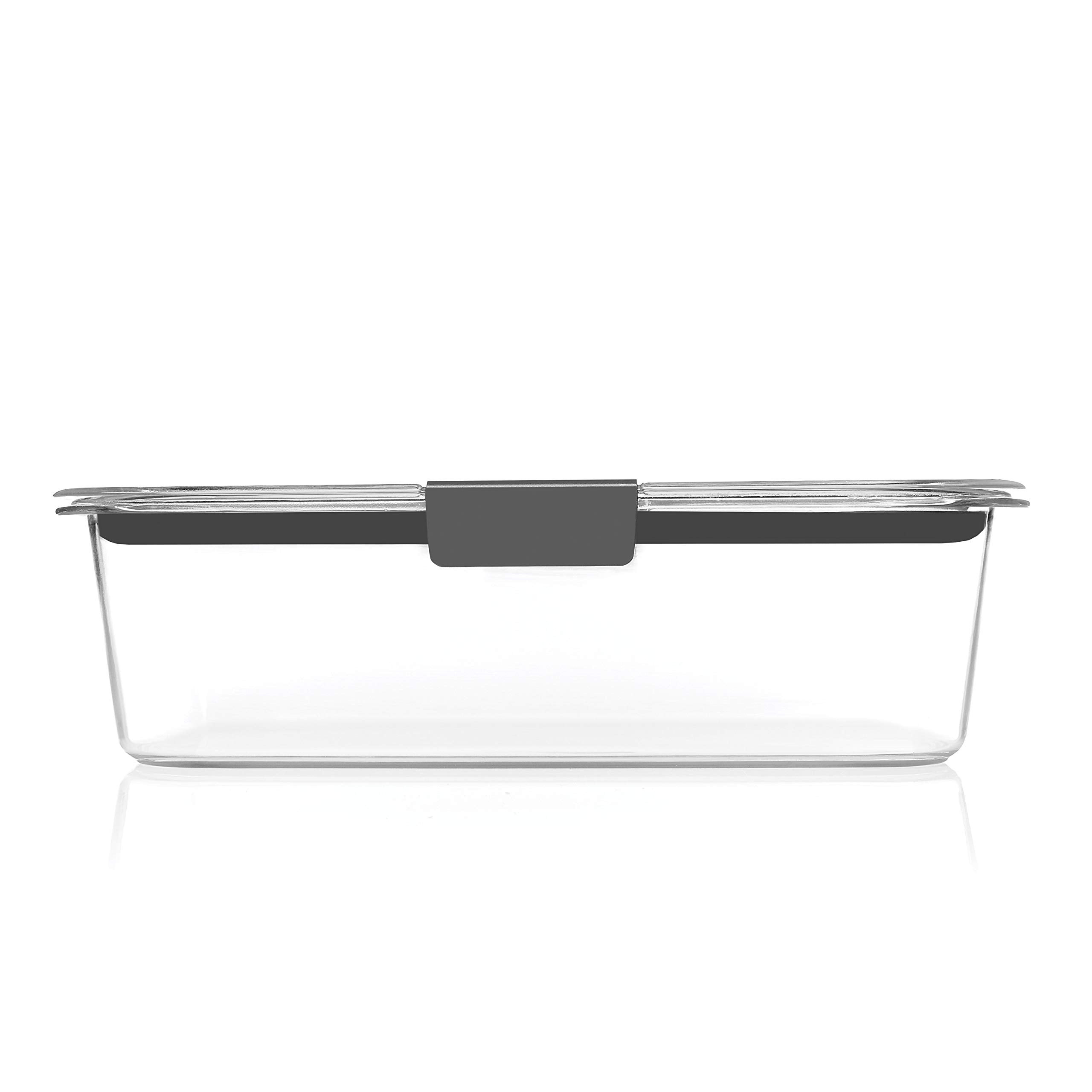Rubbermaid containers at picnic showing reliable transport and presentation benefit