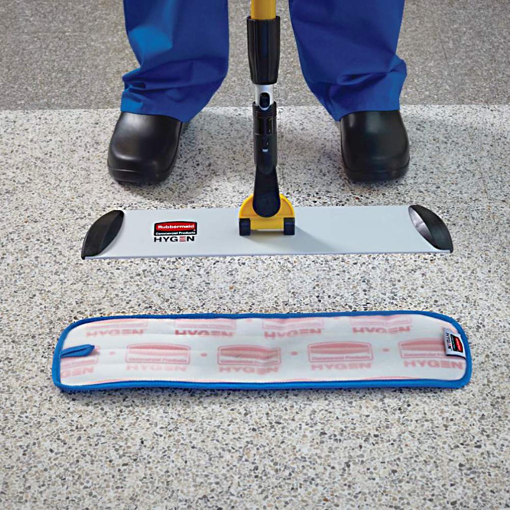 Rubbermaid HYGEN comparación de escala mostrando área cubierta por carga del depósito
