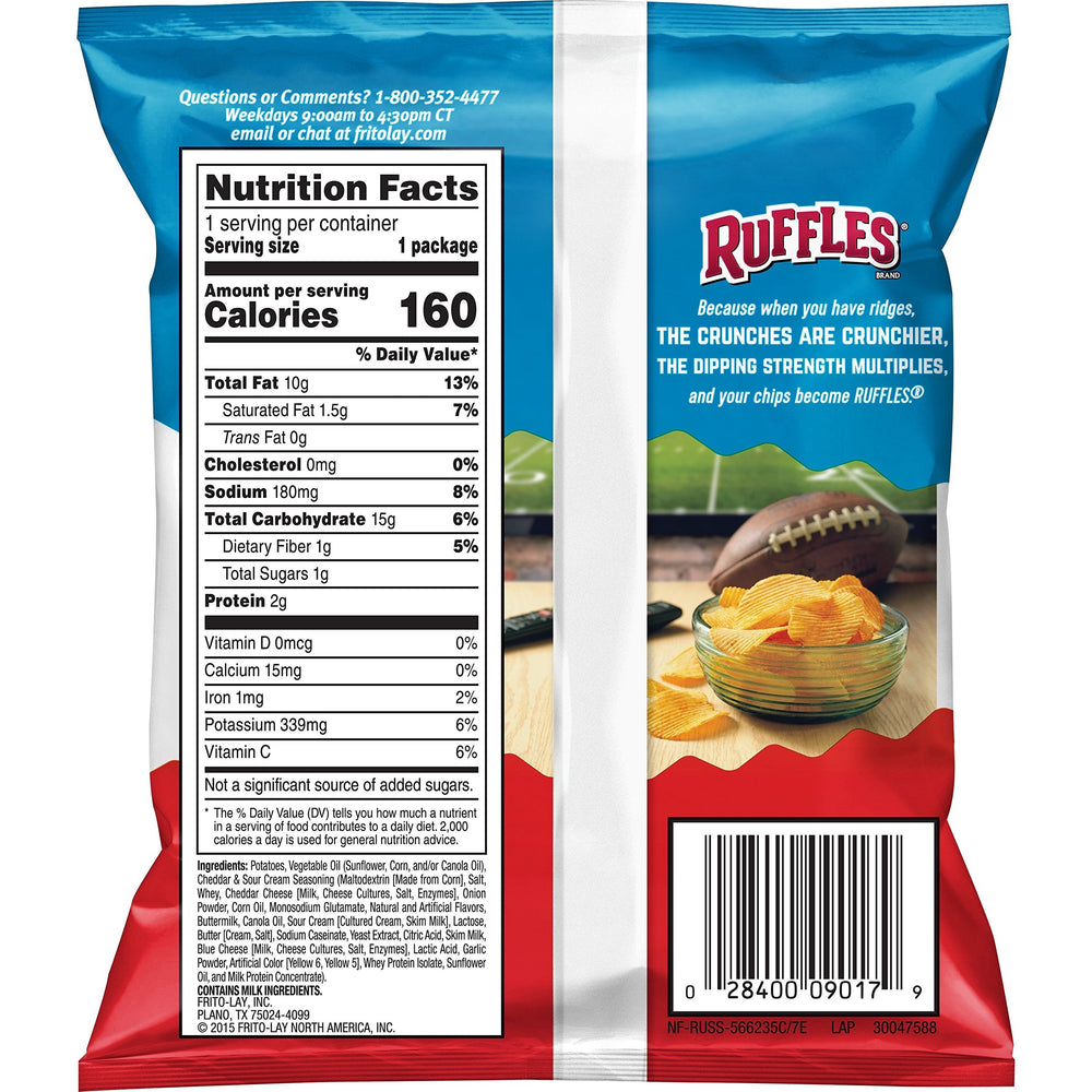 Ruffles textura ondulada de cerca resaltando crujido y resistencia al dip