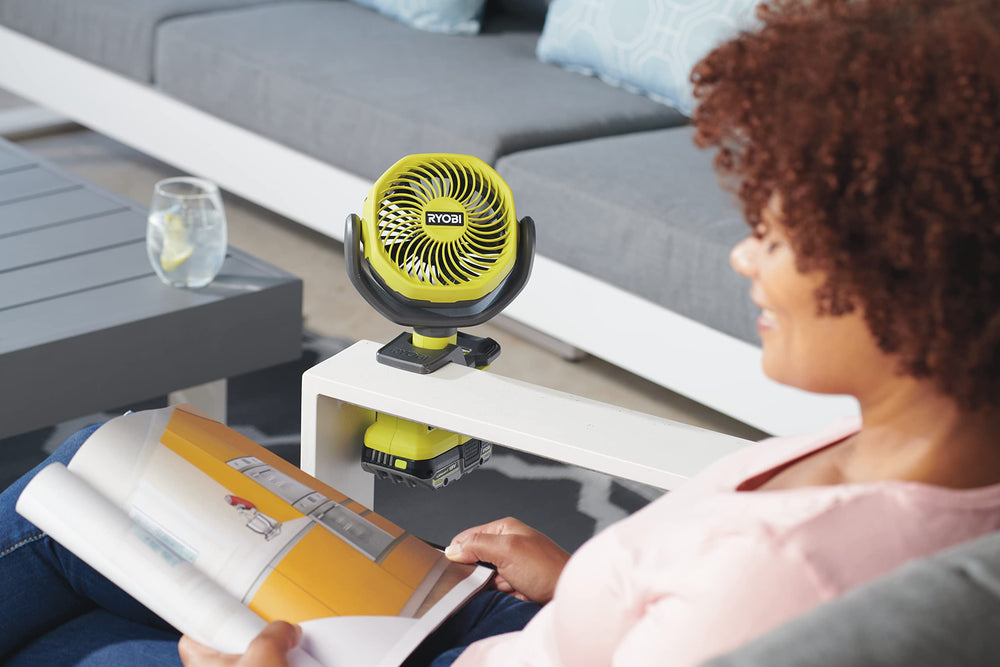 RYOBI ventilador RCF18-0 detalle de la abrazadera con goma para agarre seguro