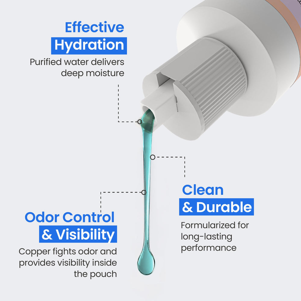 Safe n' Simple botella sostenida en mano para comparar tamaño y uso cotidiano