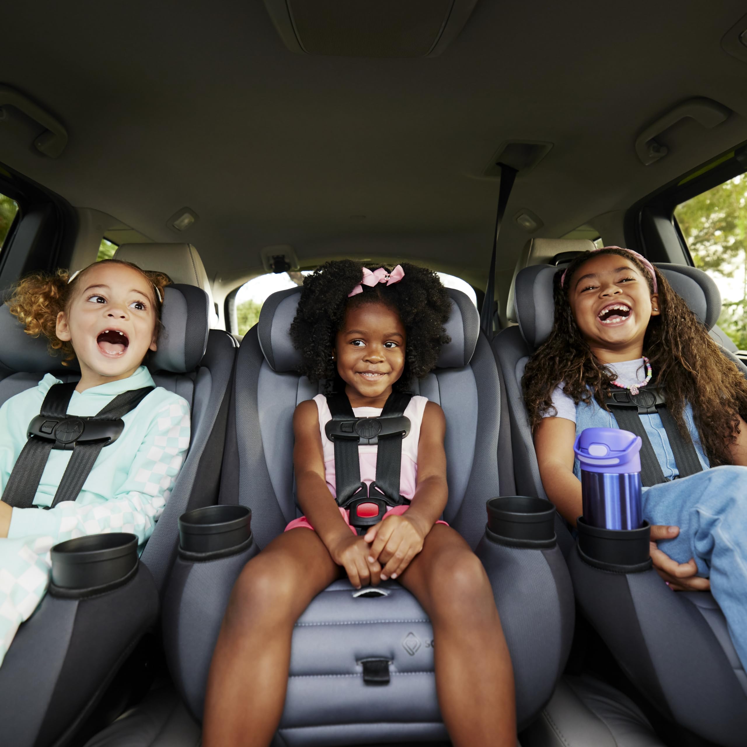 Safety 1st Ellaris instalado rear‑facing con bebé, optimiza protección y ajuste para recién nacidos