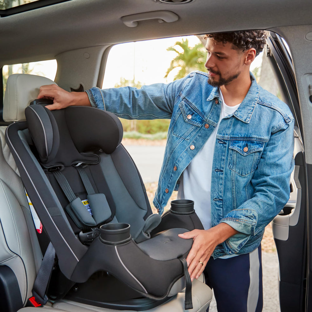 Safety 1st comparación de escala mostrando rangos de altura y peso para uso prolongado