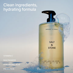 Salt & Stone textura del gel en primer plano que evidencia espuma hidratante y suave