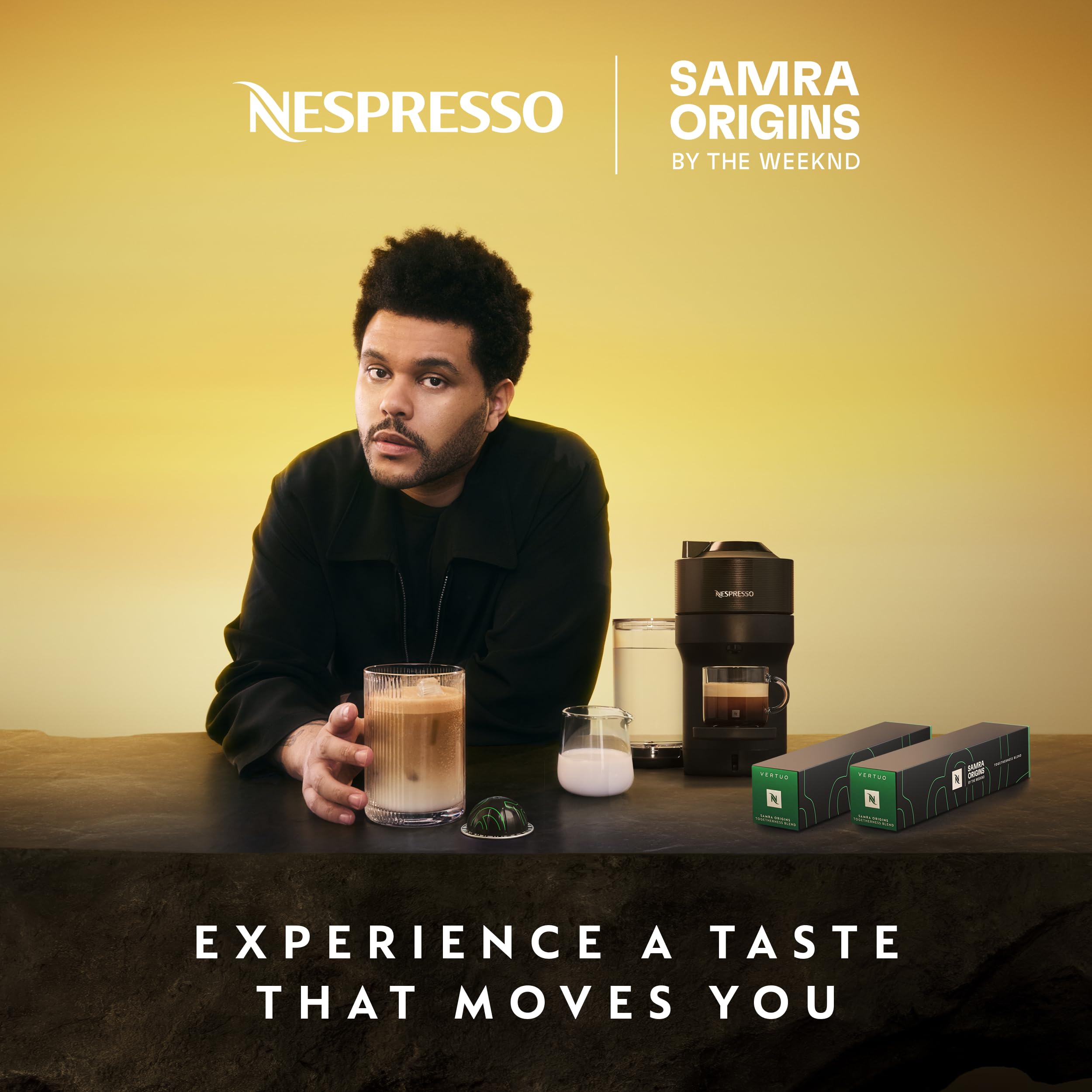 SAMRA ORIGINS iced latte preparado con leche de avena realzando sabor