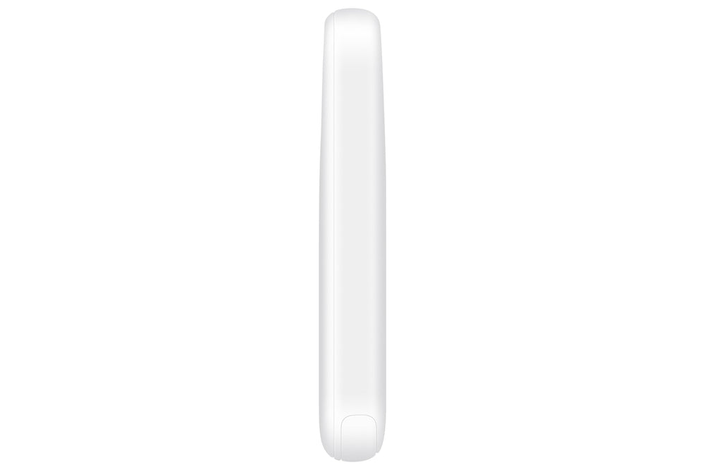 Samsung SmartTag2 en mano para comparar tamaño y portabilidad instantánea