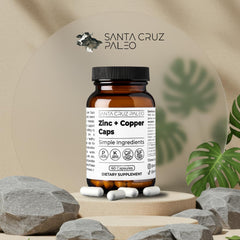 Santa Cruz Paleo cápsulas en mano para visualizar tamaño y facilidad