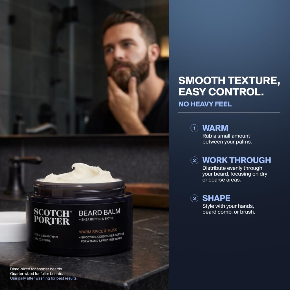 Scotch Porter mano sosteniendo el frasco para comparar tamaño y portabilidad