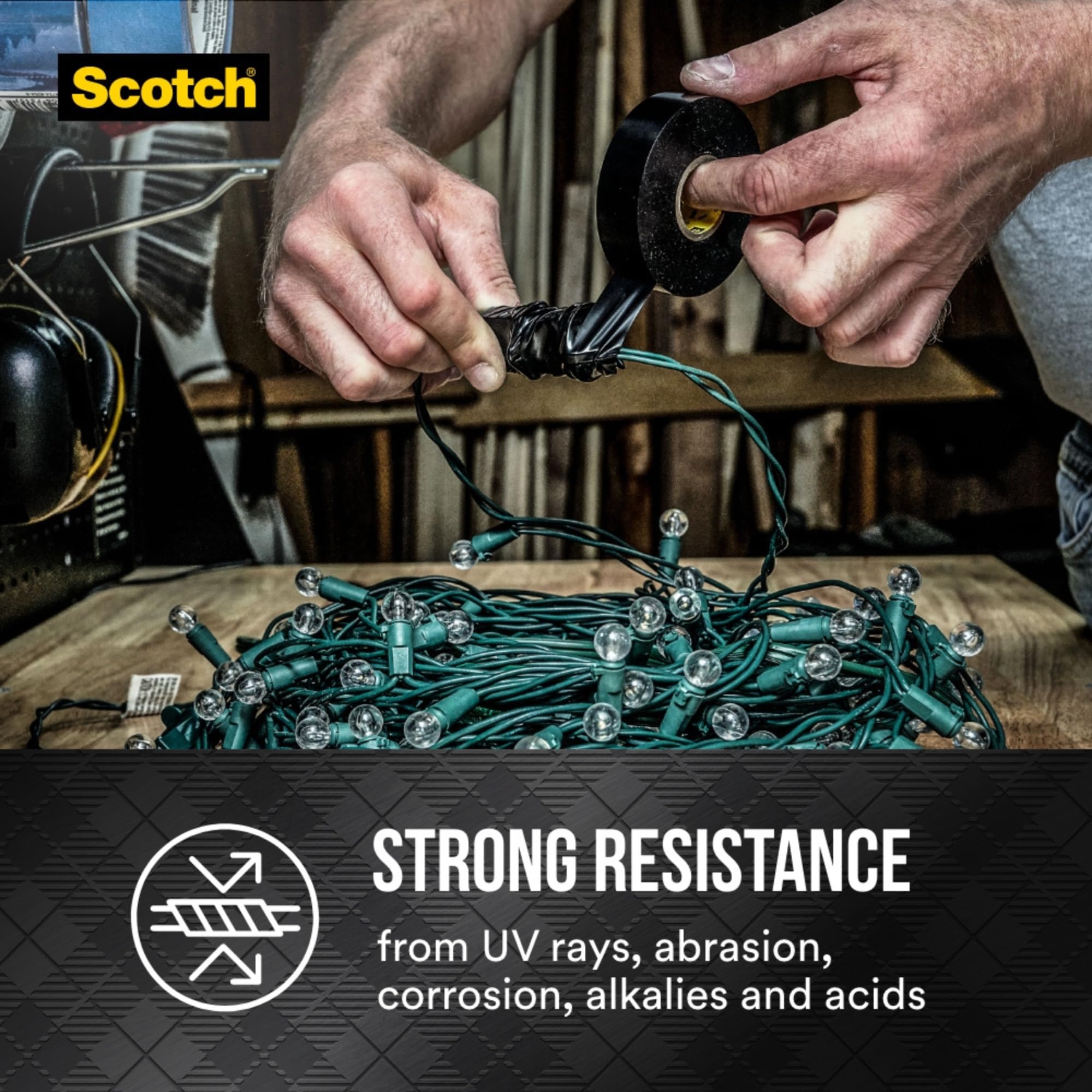 Scotch Super 33+ uso en exterior en una caja eléctrica demostrando resistencia UV