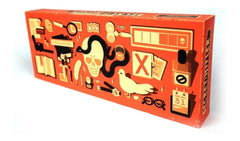 Secret Hitler empaque frontal elegante mostrando componentes y branding, atractivo visual