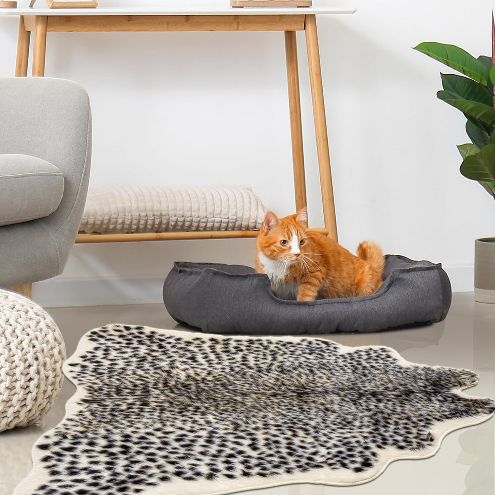 Seek4comfortable detalle del estampado, colores vivos y realismo