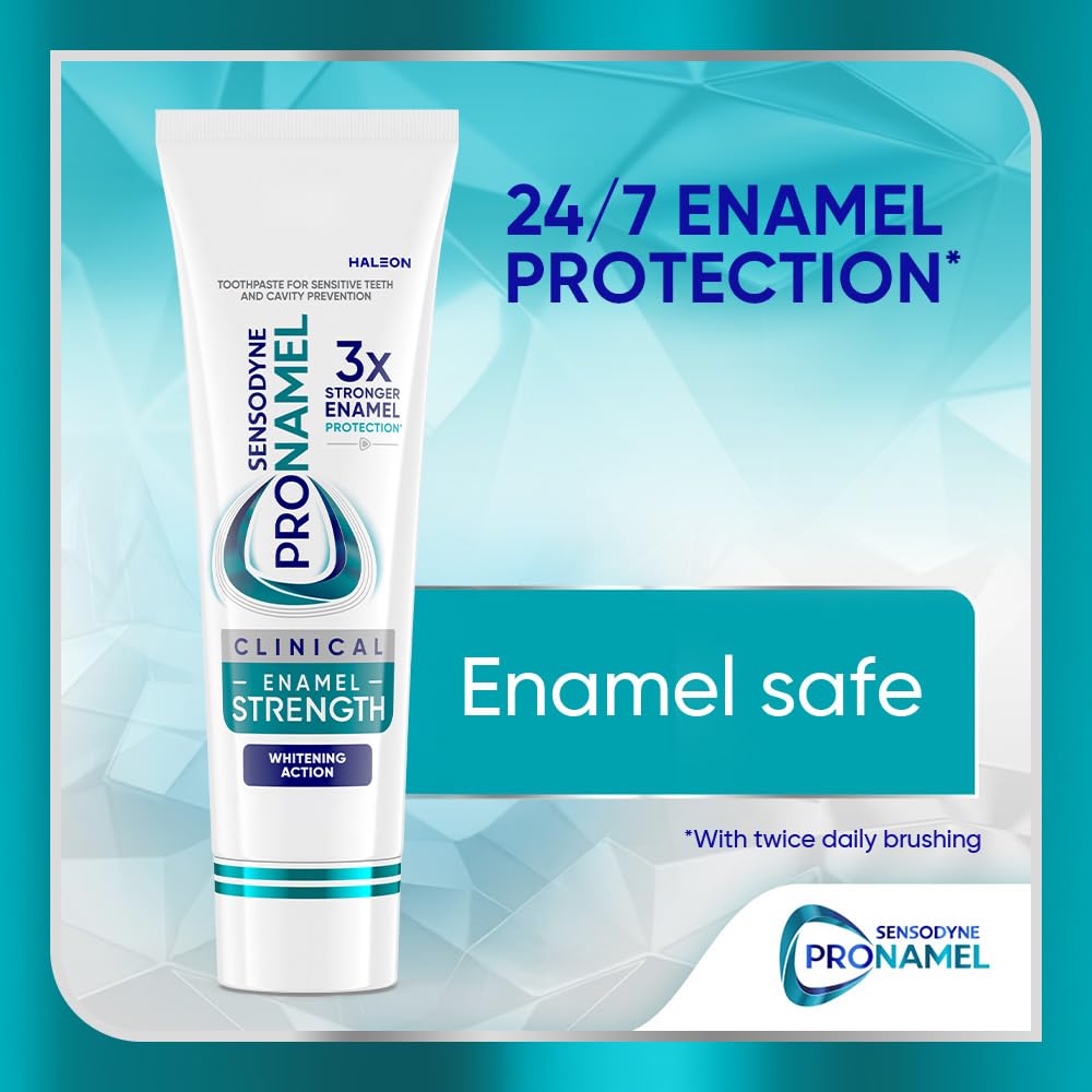Sensodyne Pronamel persona cepillándose, sensación fresca y fortalecedora